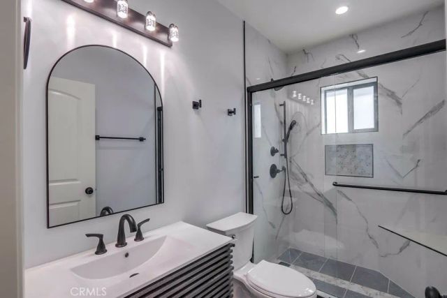 1260 E Turin Avenue B, Anaheim, CA 92805