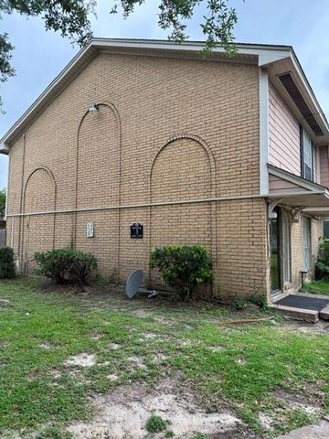 13527 Castilian Drive 1, Houston, TX 77015