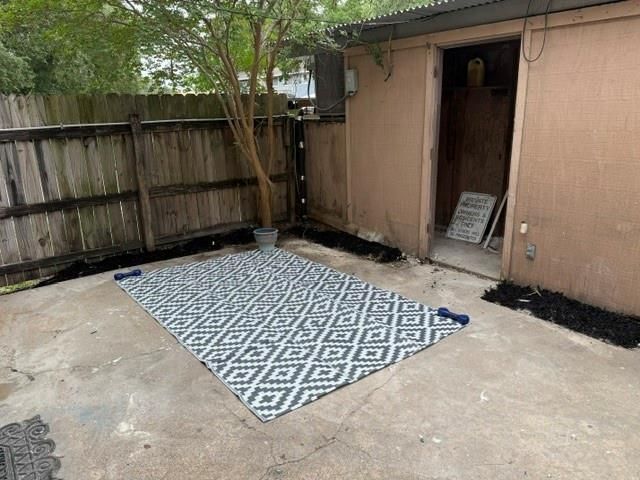 13527 Castilian Drive 1, Houston, TX 77015