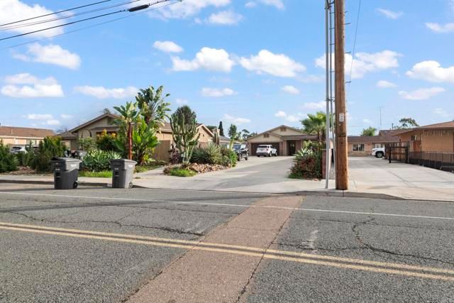 1243 Peach Ave, El Cajon, CA 92021