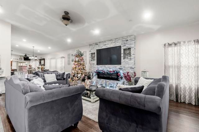 1243 Peach Ave, El Cajon, CA 92021