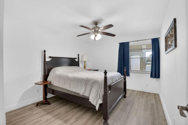 14 Flanders A, Delray Beach, FL 33484