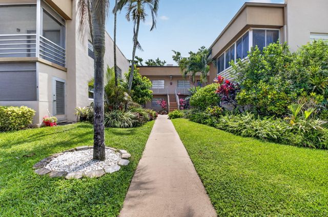 14 Flanders A, Delray Beach, FL 33484