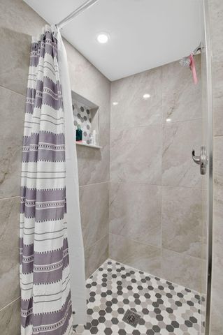 14 Flanders A, Delray Beach, FL 33484