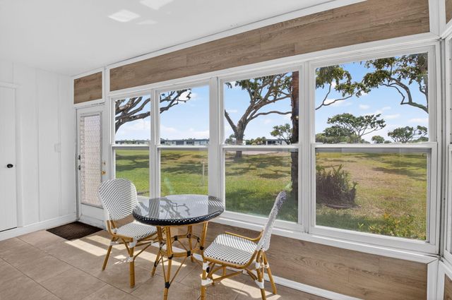 14 Flanders A, Delray Beach, FL 33484