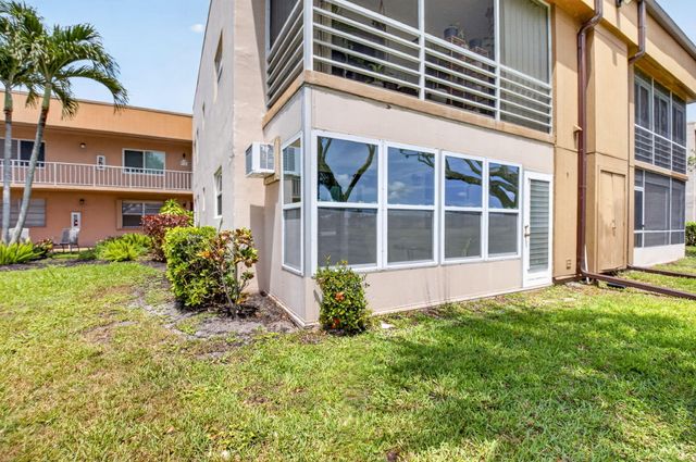 14 Flanders A, Delray Beach, FL 33484
