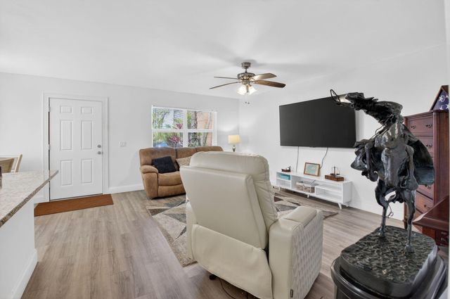 14 Flanders A, Delray Beach, FL 33484