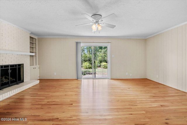 221 Pinewood Circle, Goldsboro, NC 27534