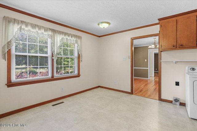 221 Pinewood Circle, Goldsboro, NC 27534