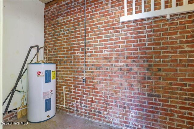 221 Pinewood Circle, Goldsboro, NC 27534