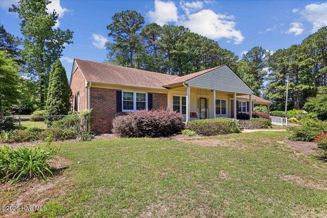 221 Pinewood Circle, Goldsboro, NC 27534