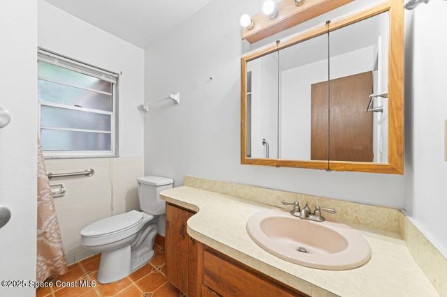 2066 Acacia Street NE, Palm Bay, FL 32905