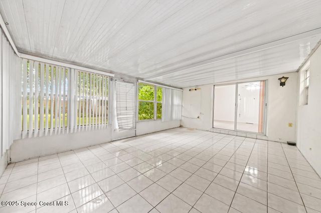 2066 Acacia Street NE, Palm Bay, FL 32905