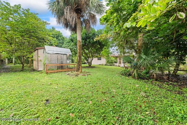 2066 Acacia Street NE, Palm Bay, FL 32905