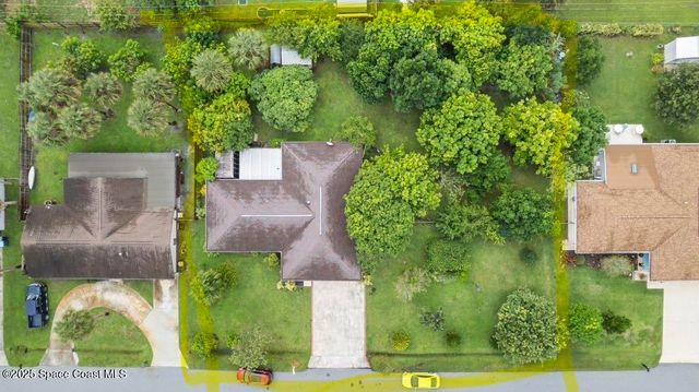 2066 Acacia Street NE, Palm Bay, FL 32905