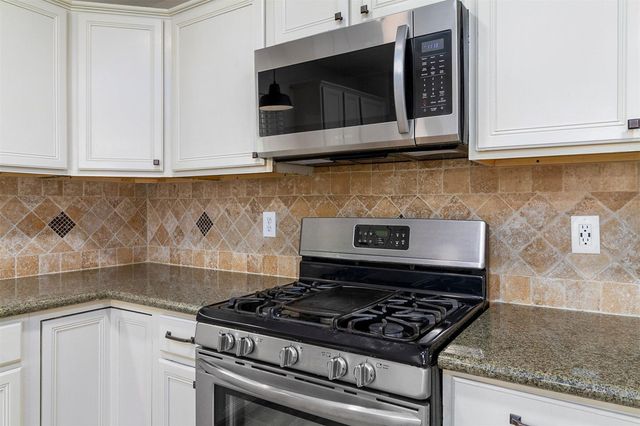 2918 Abbey Field Drive, Pearland, TX 77584