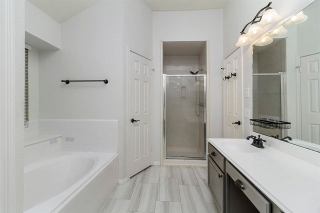 2918 Abbey Field Drive, Pearland, TX 77584