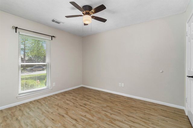 2918 Abbey Field Drive, Pearland, TX 77584