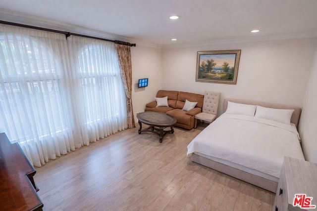 11131 Mountcastle Drive, Studio City, CA 91604