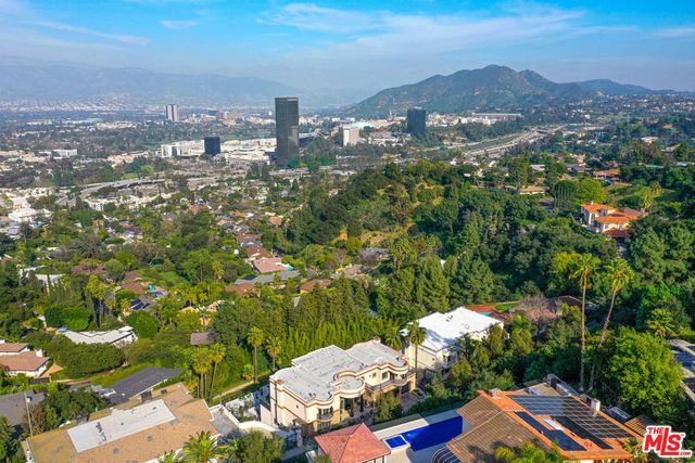 11131 Mountcastle Drive, Studio City, CA 91604