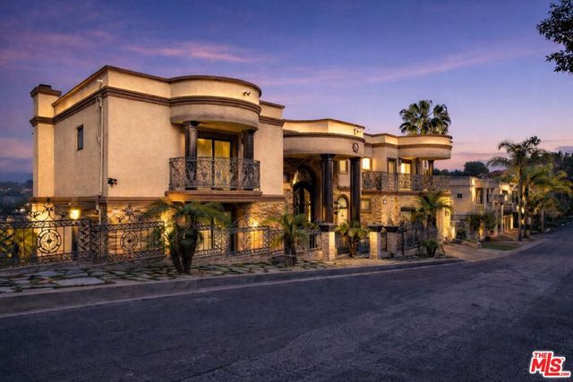 11131 Mountcastle Drive, Studio City, CA 91604