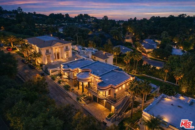 11131 Mountcastle Drive, Studio City, CA 91604