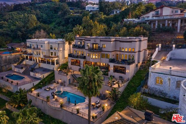 11131 Mountcastle Drive, Studio City, CA 91604