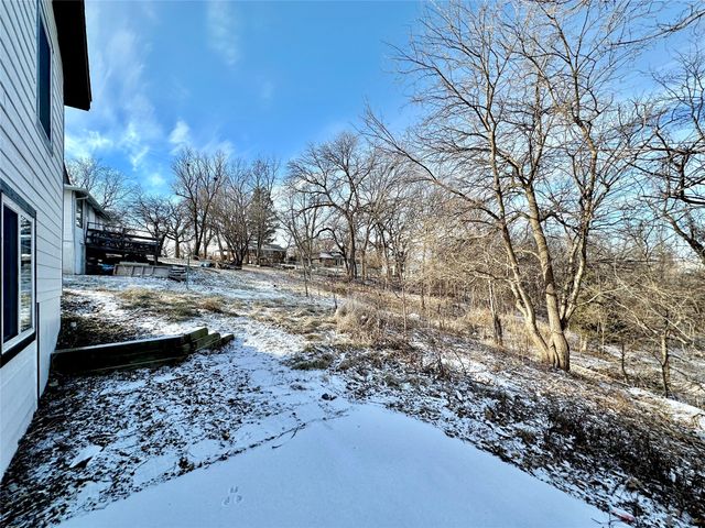 201 Hillside Avenue, Des Moines, IA 50315
