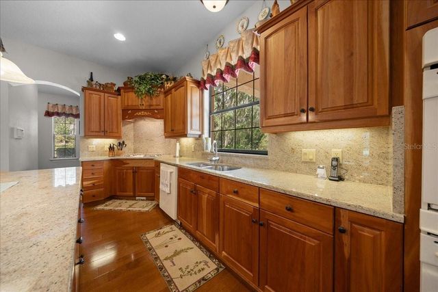 820 SE 36TH LANE, Ocala, FL 34471