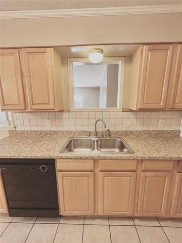 2124 Allenhurst Street, Norman, OK 73071