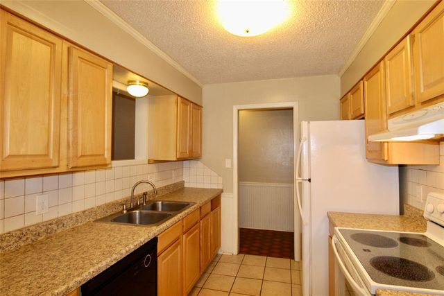 2124 Allenhurst Street, Norman, OK 73071