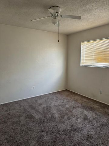 315 W Glendale Avenue, Lemoore, CA 93245