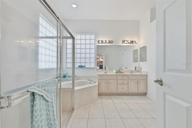 2224 PLATINUM DRIVE, Sun City Center, FL 33573