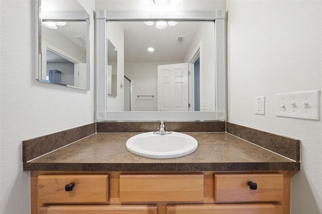 2003 PEACEFUL PLACE, The Villages, FL 32162