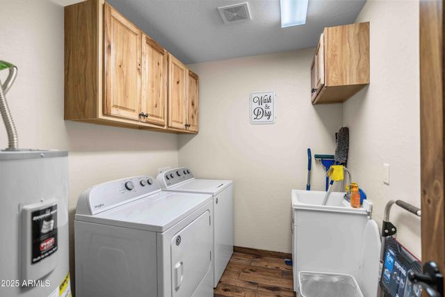 2893 Cedar Ridge Drive, Overgaard, AZ 85933