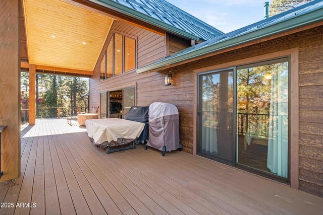 2893 Cedar Ridge Drive, Overgaard, AZ 85933