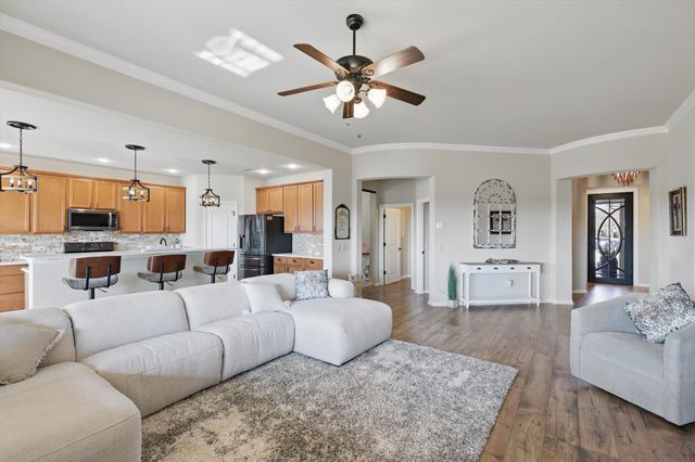 10112 Parkcrest Court, Denton, TX 76207