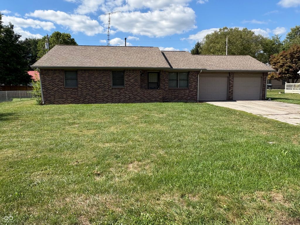 3 U Drive, Cloverdale, IN 46120