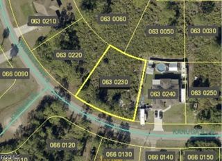 905 Kanuga ST E, Lehigh Acres, FL 33974