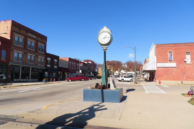 330 Illinois Street, Marseilles, IL 61341