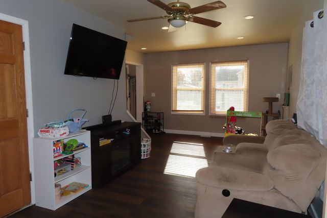 330 Illinois Street, Marseilles, IL 61341