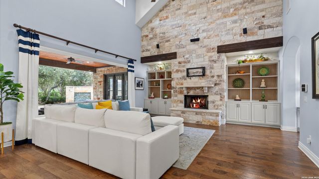 110 Western Oaks, New Braunfels, TX 78132