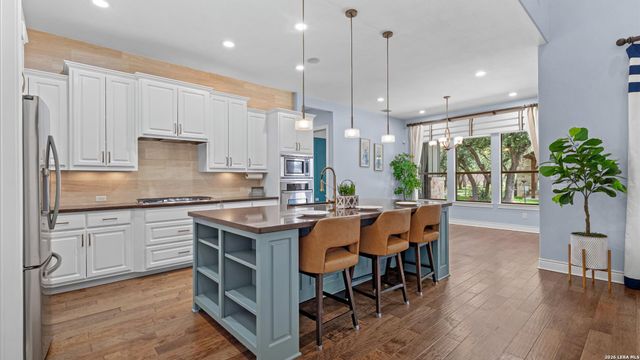 110 Western Oaks, New Braunfels, TX 78132