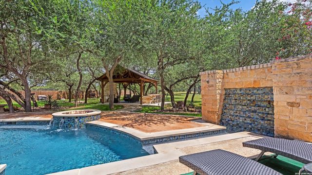 110 Western Oaks, New Braunfels, TX 78132