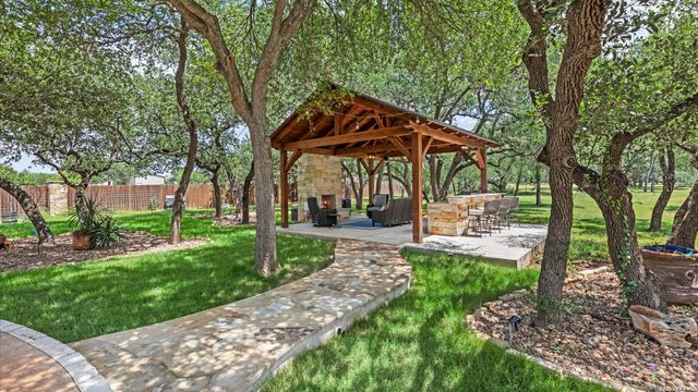 110 Western Oaks, New Braunfels, TX 78132