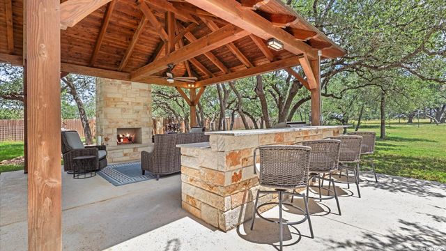 110 Western Oaks, New Braunfels, TX 78132