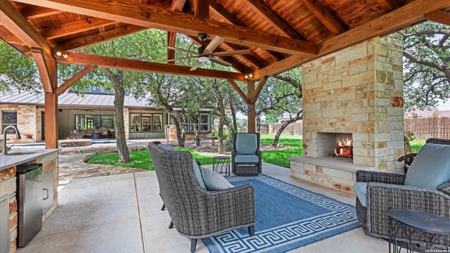 110 Western Oaks, New Braunfels, TX 78132