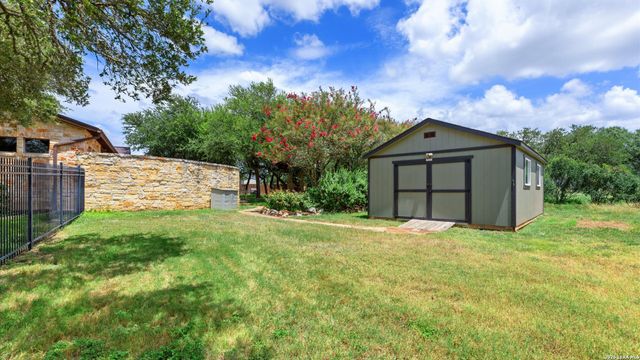 110 Western Oaks, New Braunfels, TX 78132