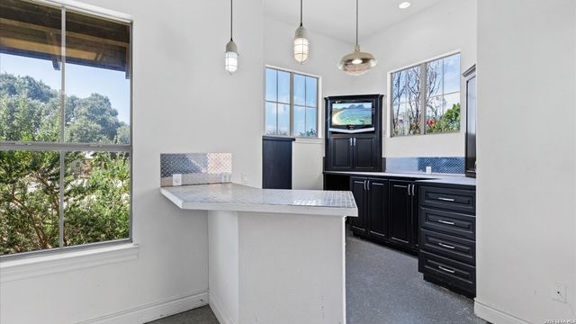 110 Western Oaks, New Braunfels, TX 78132