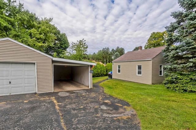 62 Memorial Dr, Holyoke, MA 01040
